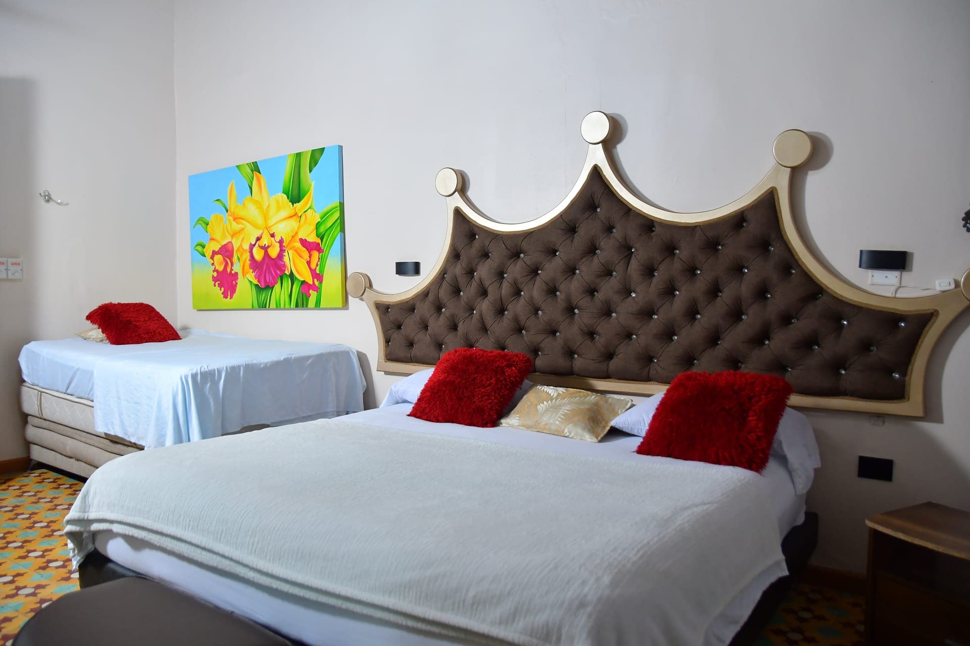 Suite 101 · Catleyas — Suite Deluxe con bañera